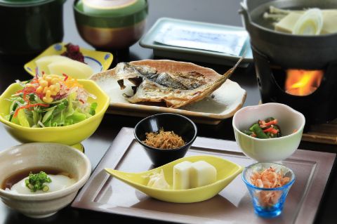 朝食